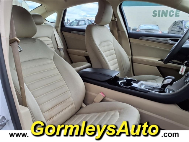 2014 Ford Fusion SE photo 5