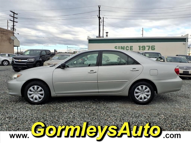2005 Toyota Camry LE:027197B