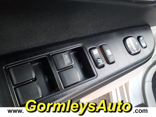 2012 Toyota Camry SE:003703B