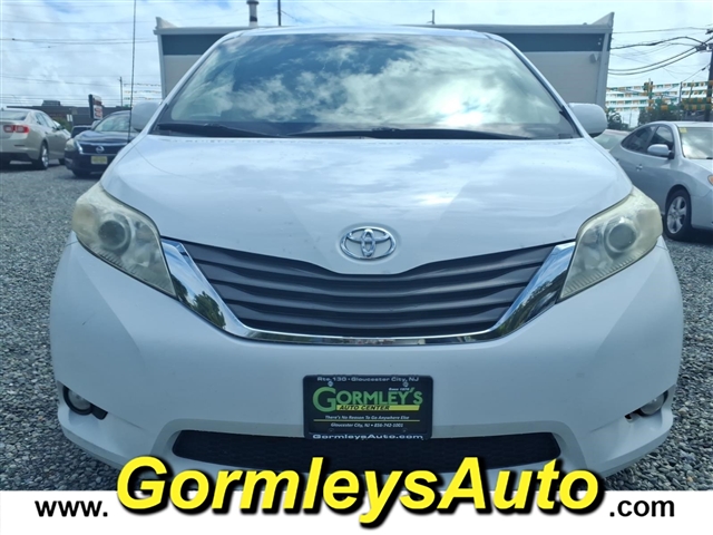 2013 Toyota Sienna XLE 8-Passenger:339481B