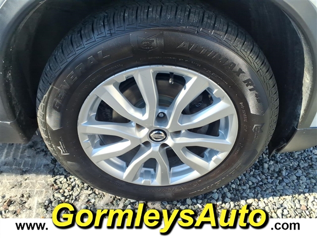 2017 Nissan Rogue S:151585B