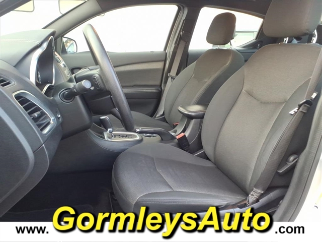 2012 Dodge Avenger SE:290038B