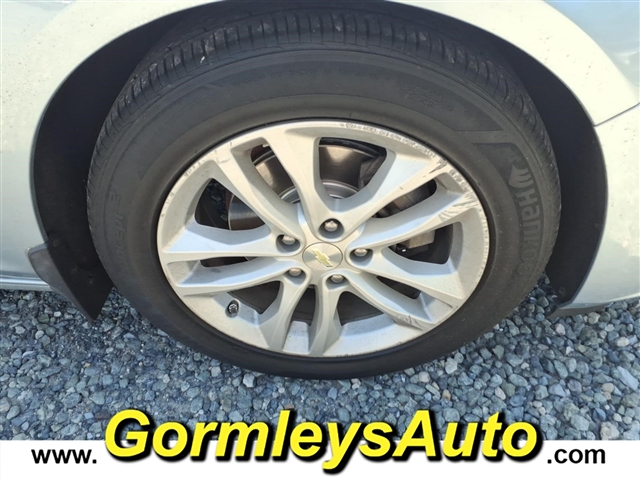 2017 Chevrolet Malibu LT:249768B
