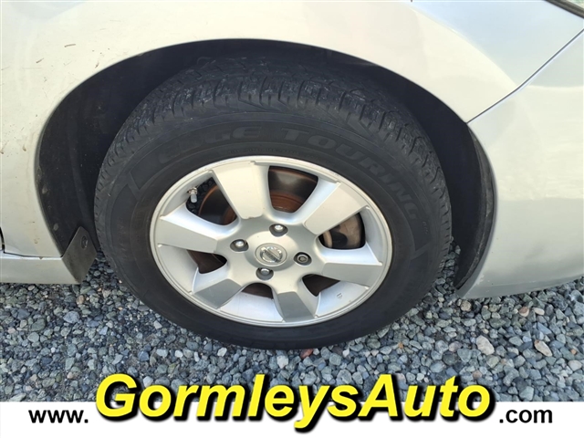 2011 Nissan Versa 1.8 SL:391746B