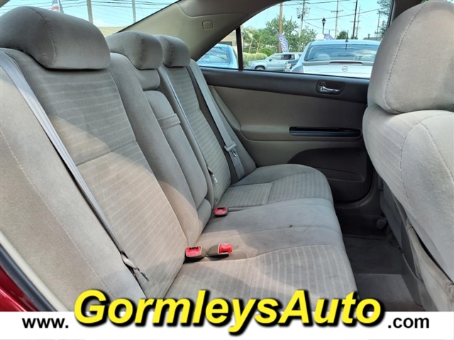 2005 Toyota Camry LE photo 5
