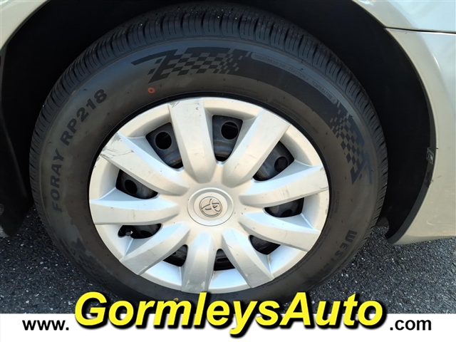 2005 Toyota Camry LE:549857B