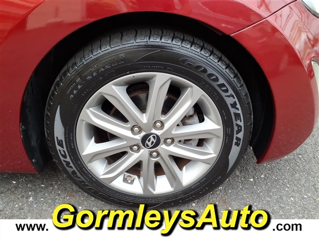 2016 Hyundai ELANTRA Limited:766706B