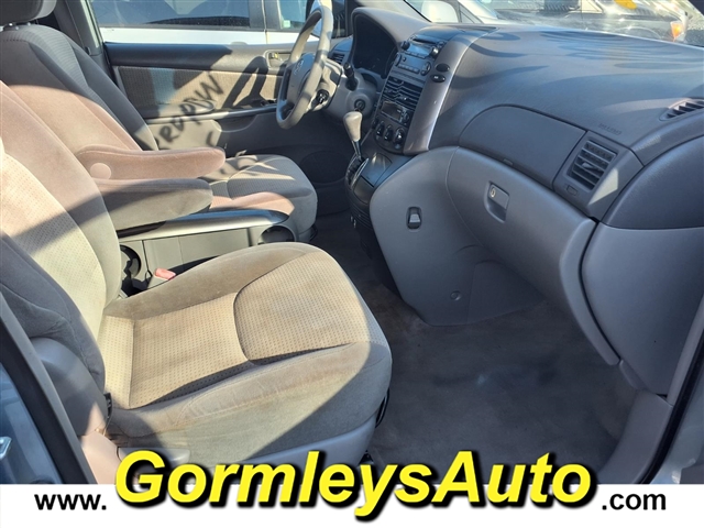 2009 Toyota Sienna LE 8-Passenger:287534B