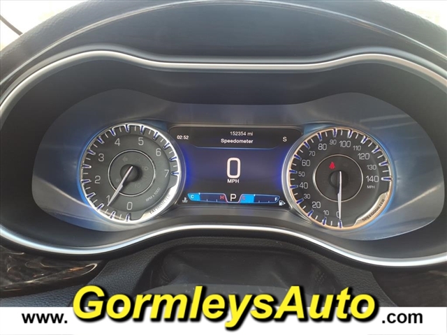 2015 Chrysler 200 C photo 8
