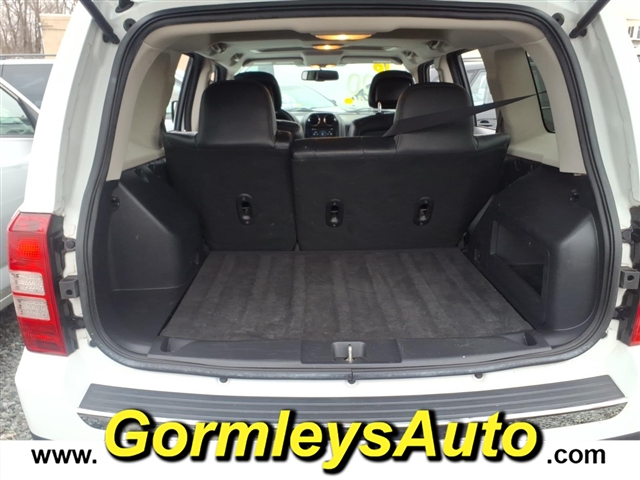 2016 Jeep Patriot Latitude:764851B