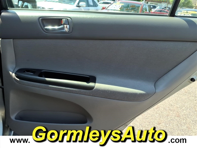 2005 Toyota Camry LE:549857B