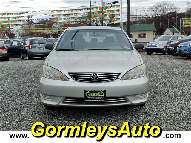 2005 Toyota Camry LE:027197B