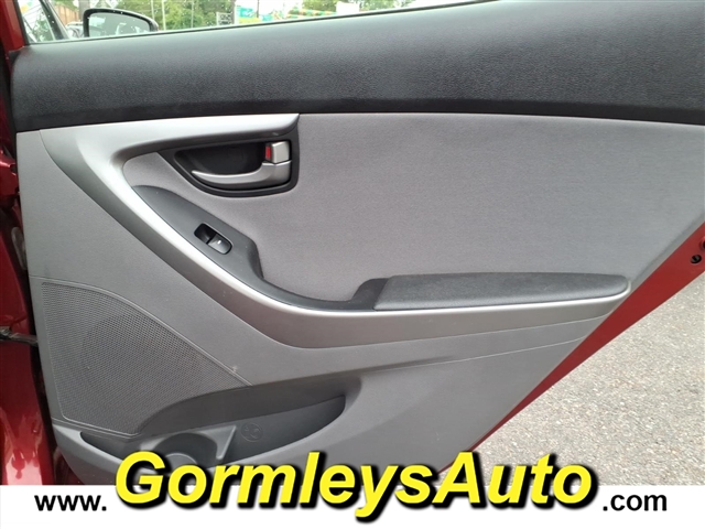 2016 Hyundai ELANTRA Limited:766706B