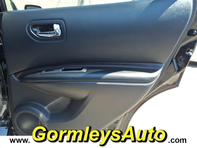 2010 Nissan Rogue S:610030B