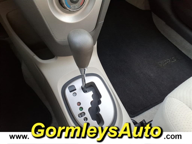 2009 Toyota Yaris S:052145B