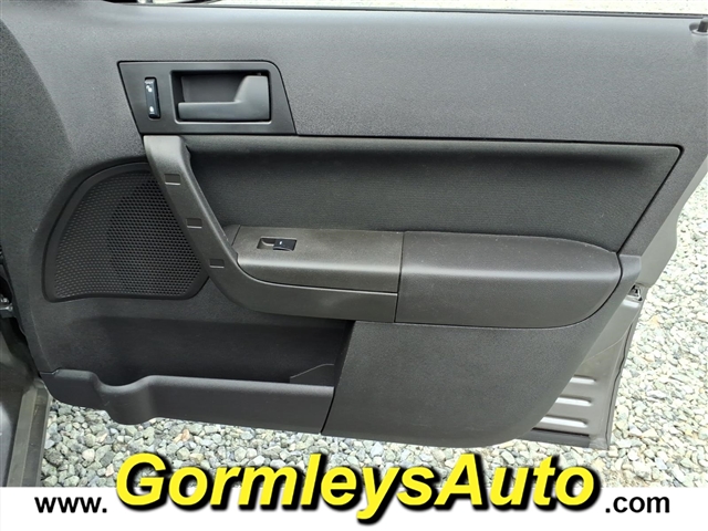 2009 Ford Focus SE:199899B