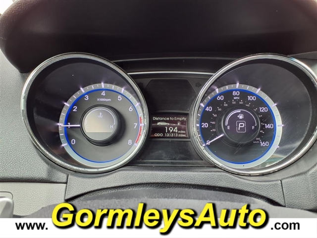 2011 Hyundai Sonata SE photo 9