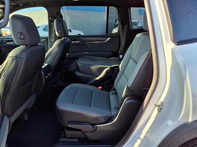 2024 GMC Acadia 