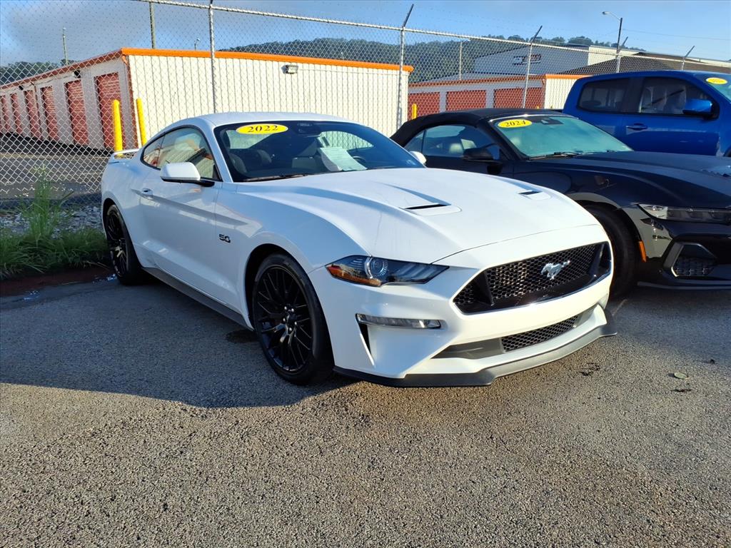  2022 Ford Mustang GT Fastback RWD   