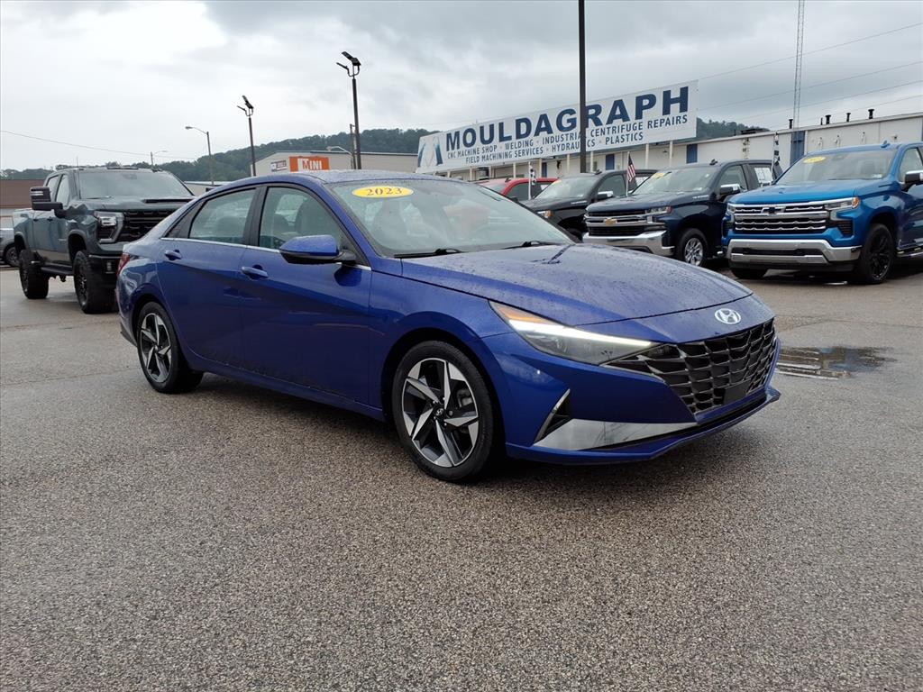 Blue 2023 Hyundai Elantra Hybrid Sedan Front-Wheel Drive Automatic