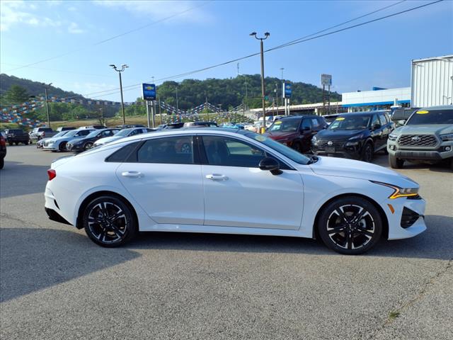 2022 Kia K5 