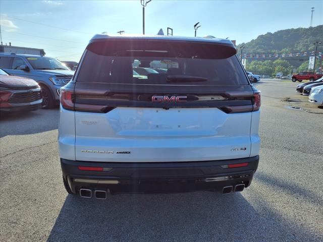 2024 GMC Acadia 