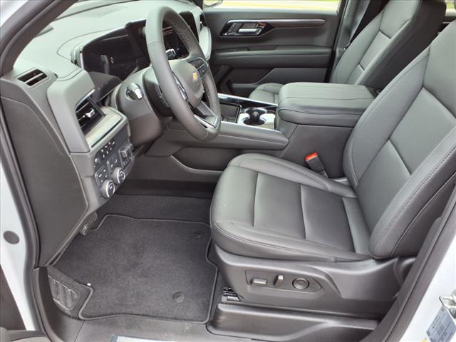 2025 Chevrolet Suburban LT
