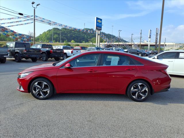 2023 Hyundai ELANTRA 