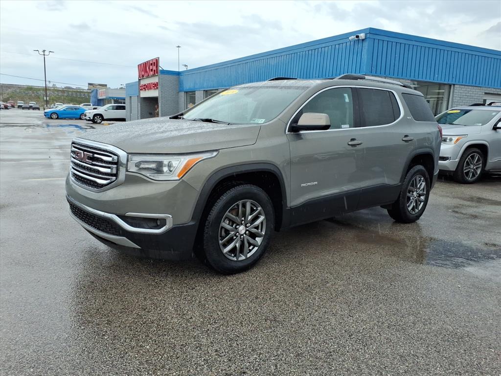 View vehicle photo 7