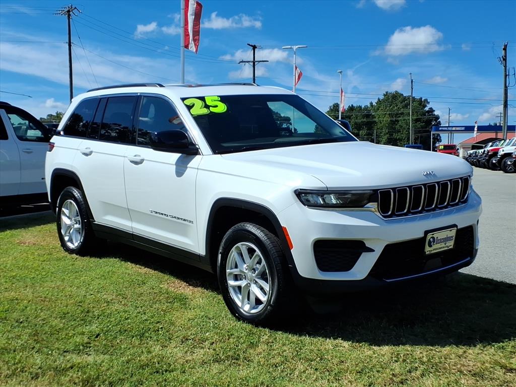 2025 Jeep Grand Cherokee Laredo X