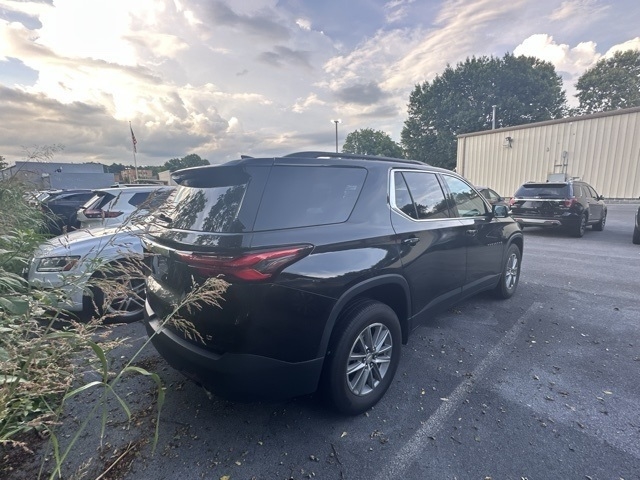 2022 Chevrolet Traverse LT Leather