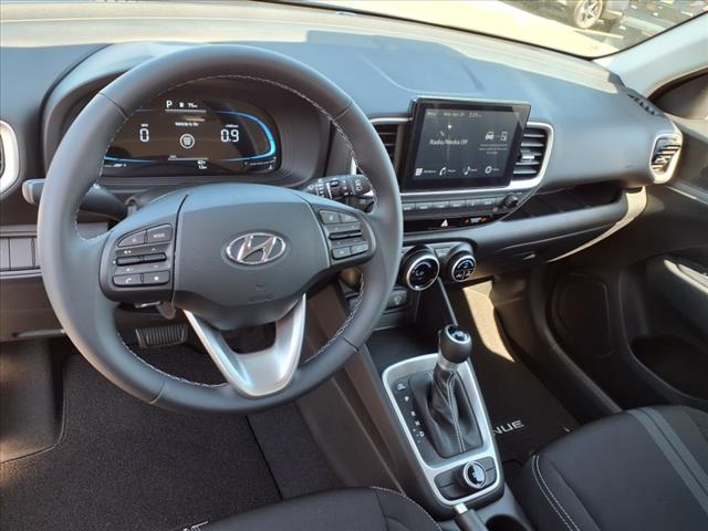 2025 Hyundai VENUE SEL