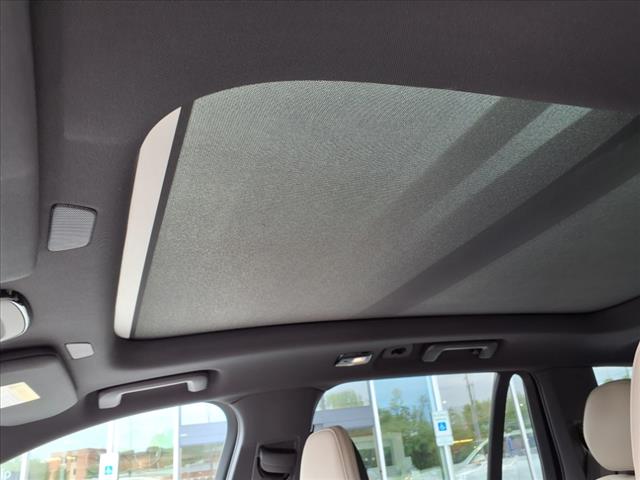 2025 Volvo XC90 T8 Core 7 Passenger 2025.5