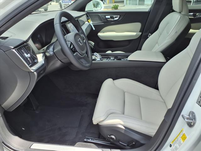 2026 Volvo V60 Cross Country B5 Ultra