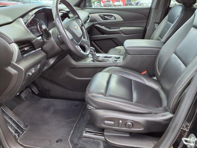 2022 Chevrolet Traverse LT Leather
