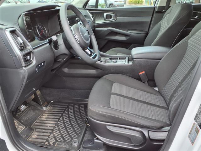 2022 Kia Sorento LX