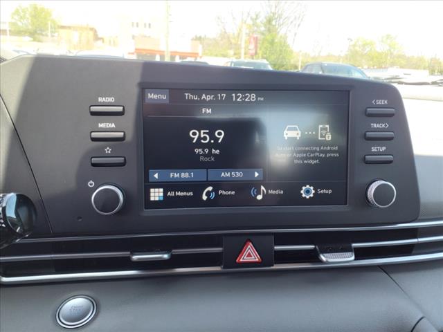 2025 Hyundai ELANTRA SEL
