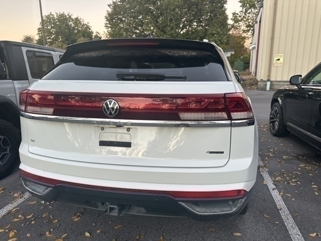 2024 Volkswagen Atlas Cross Sport 2.0T SE w/Technology