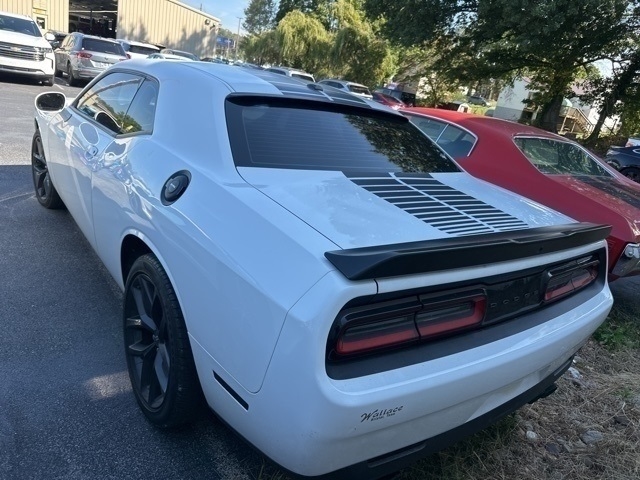 2022 Dodge Challenger SXT