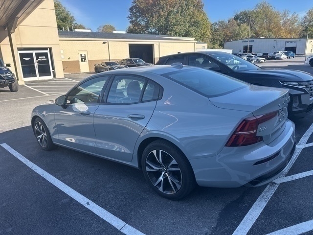 2025 Volvo S60 B5 Core