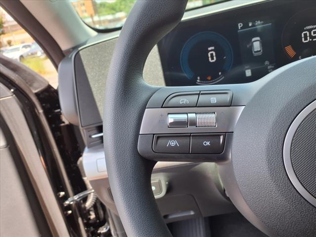 2025 Hyundai KONA SE