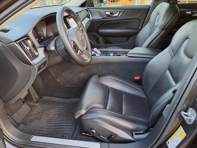 2024 Volvo V60 Cross Country Ultimate