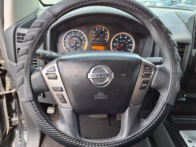 2015 Nissan Titan SV