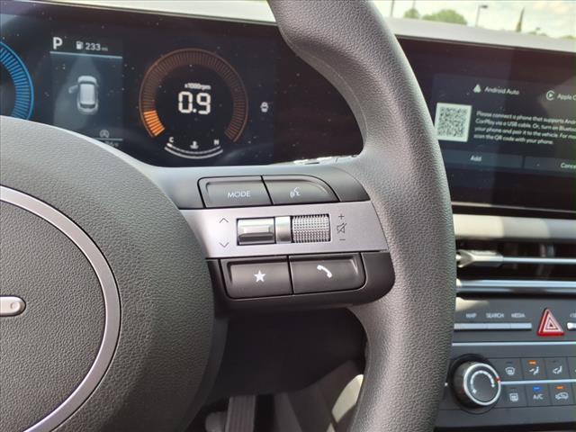 2025 Hyundai TUCSON SE