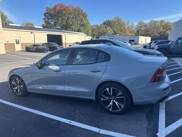 2025 Volvo S60 B5 Core