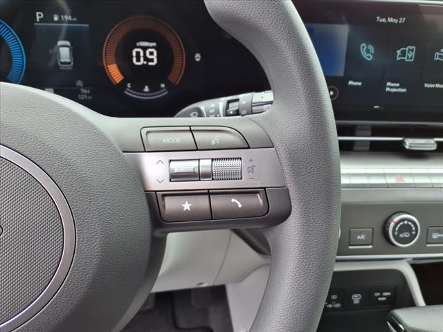 2025 Hyundai KONA SE