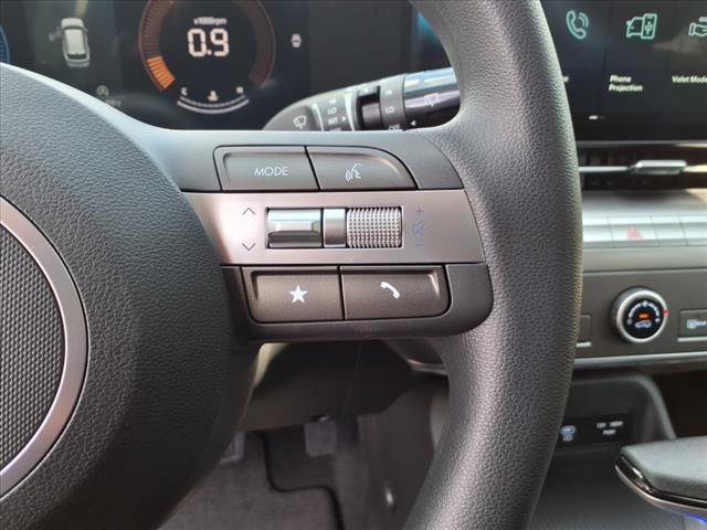 2025 Hyundai KONA SE