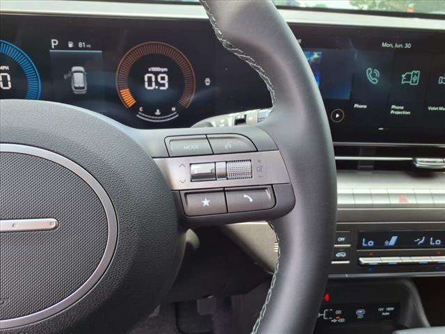 2025 Hyundai KONA SEL