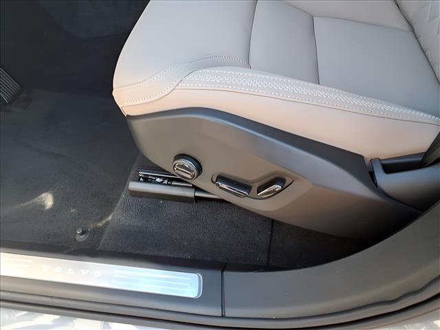 2026 Volvo XC90 B6 Plus 6-Seater