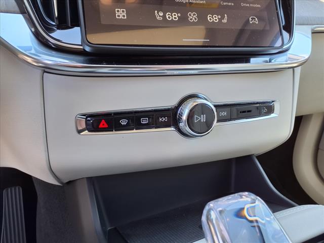 2025 Volvo XC90 B6 Ultra 2025.5